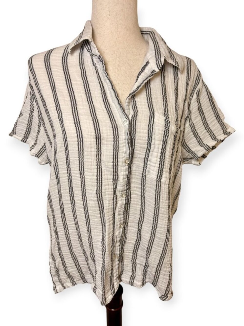 Z Supply White Navy Striped 100% Cotton Gauze Button Down Shirt Size Medium
